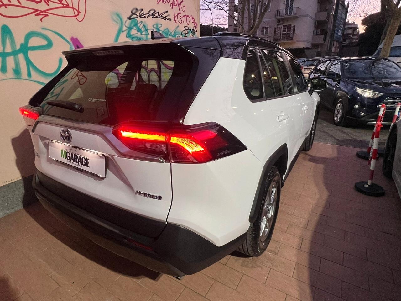 Toyota RAV 4 RAV4 2.5 HV (218CV) E-CVT 2WD Business