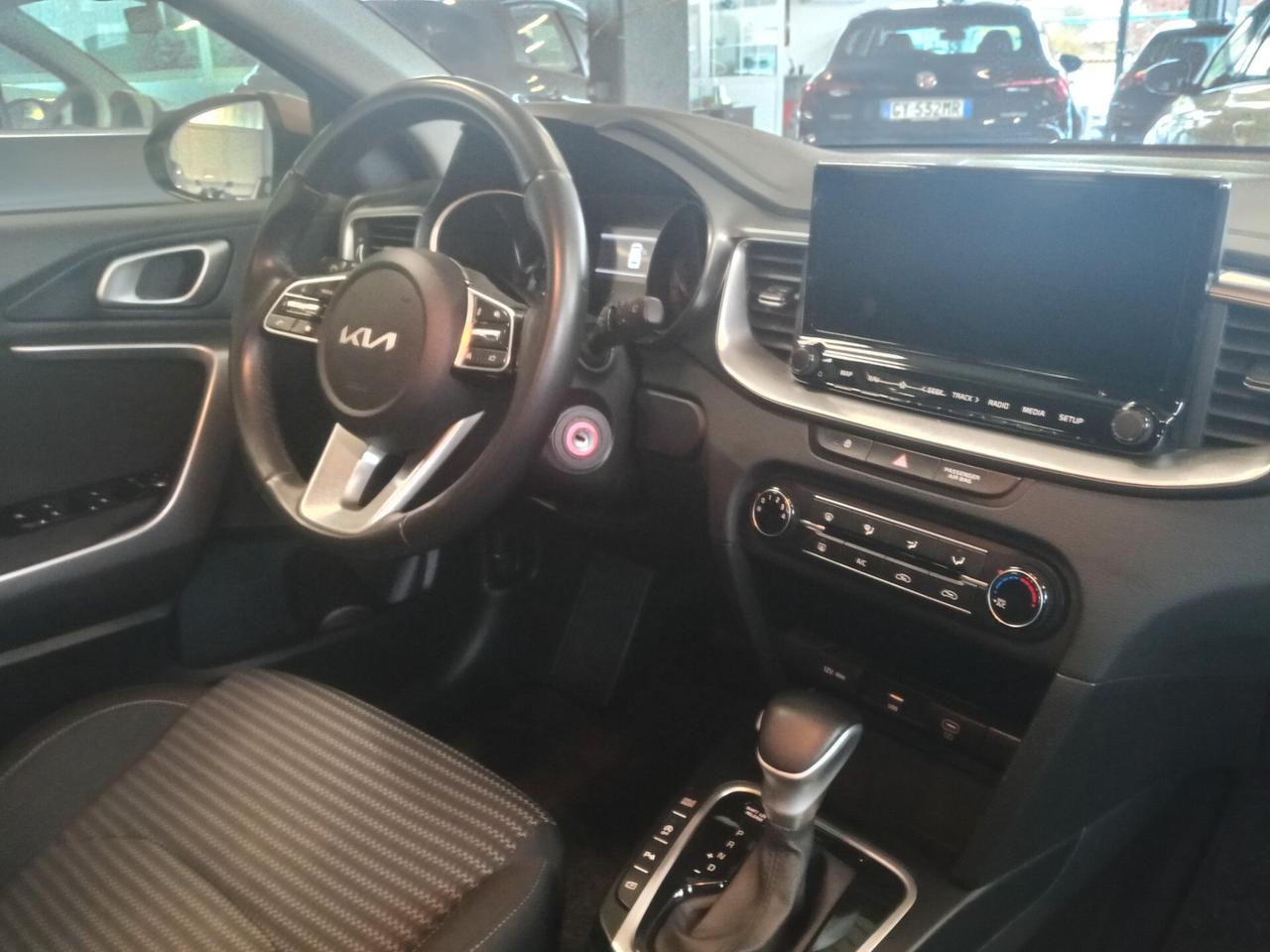 Kia Ceed 1.6 CRDi 136 CV MHEV DCT SW Business