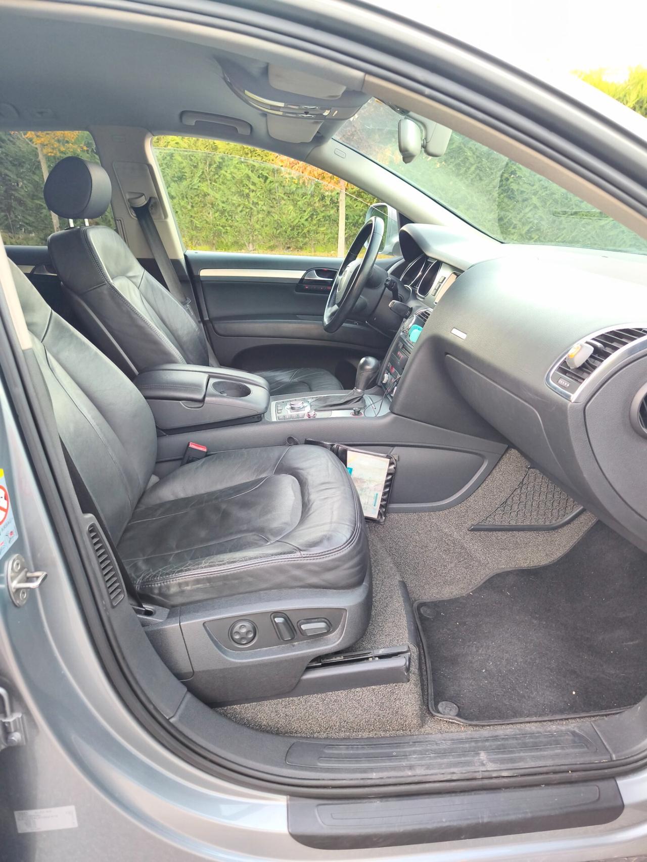 Audi Q7 3.0 V6 TDI 233CV 4x4 7posti buon stato