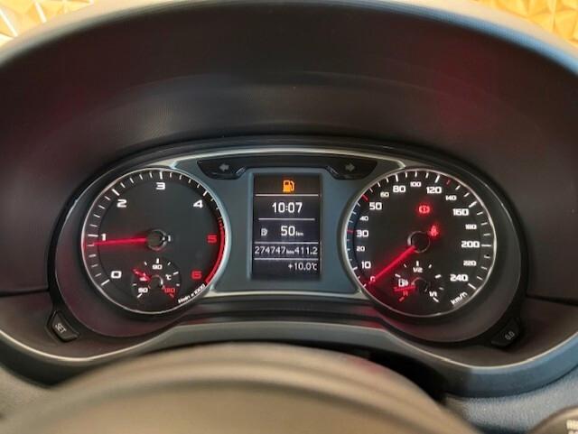 Audi A1 3p 1.6 tdi S-line 105cv