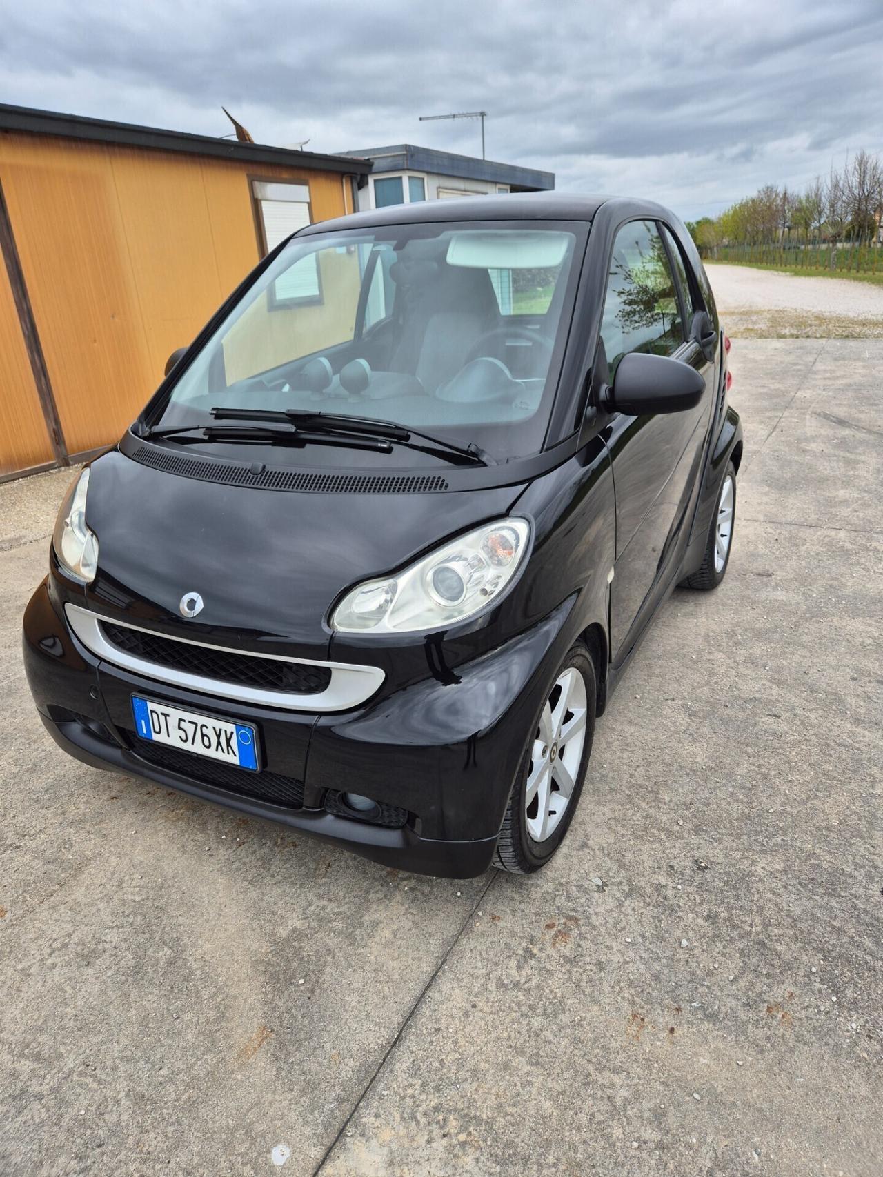 Smart ForTwo 1000 52 kW coup pure