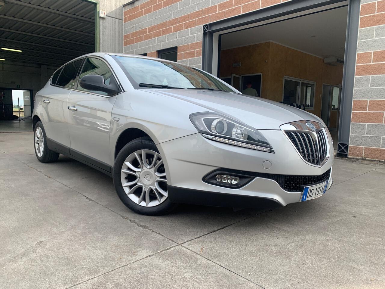 Lancia Delta 1.6 MJT DPF Argento