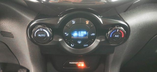 FORD EcoSport 1.5 TDCi 95 CV Titanium