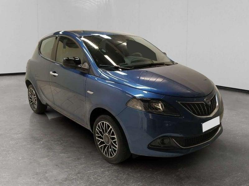Lancia Ypsilon 1.0 firefly hybrid Platino s&s 70cv