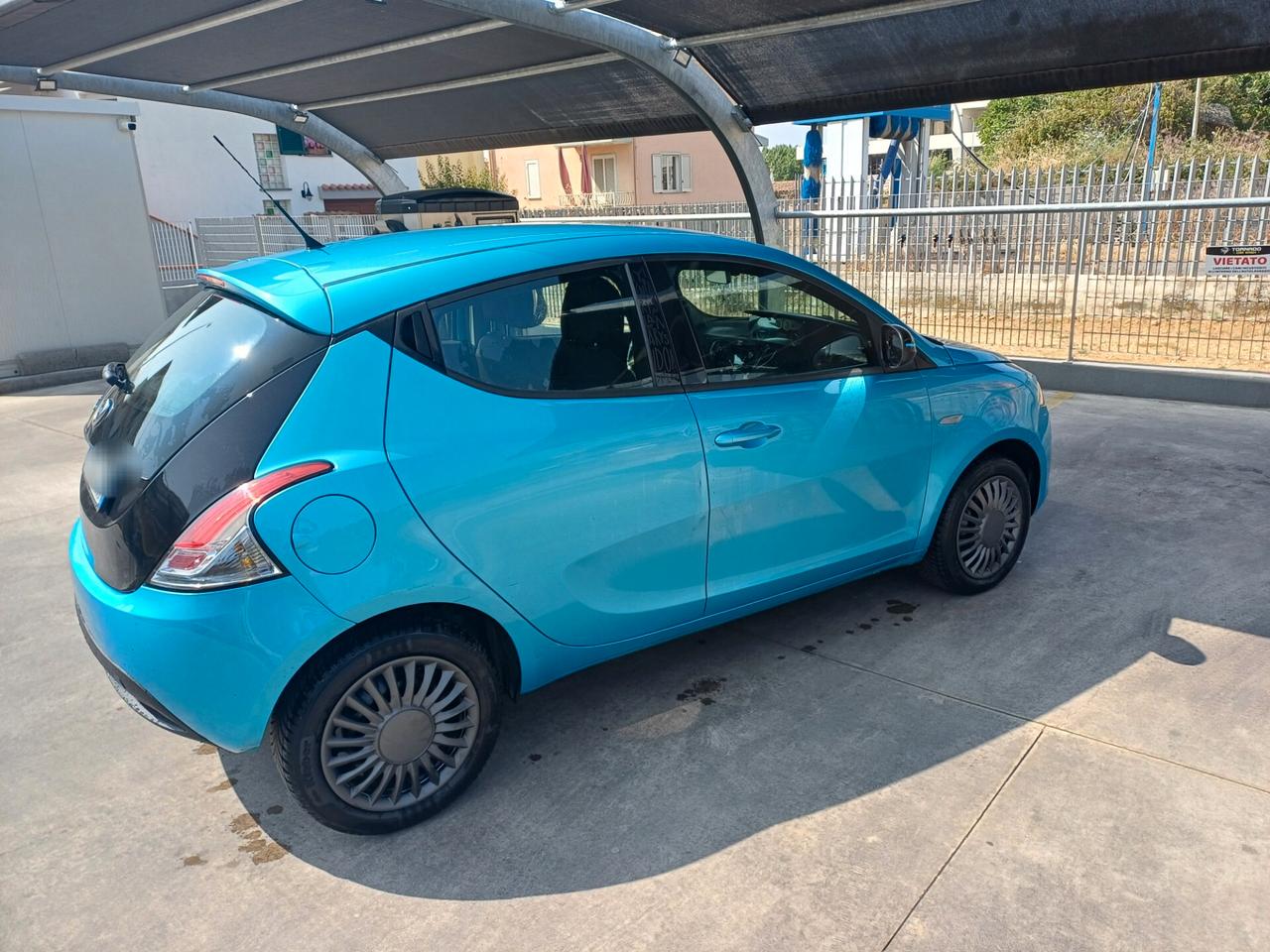 Lancia Ypsilon 1.2 69 CV 5 porte S&S Gold 2014