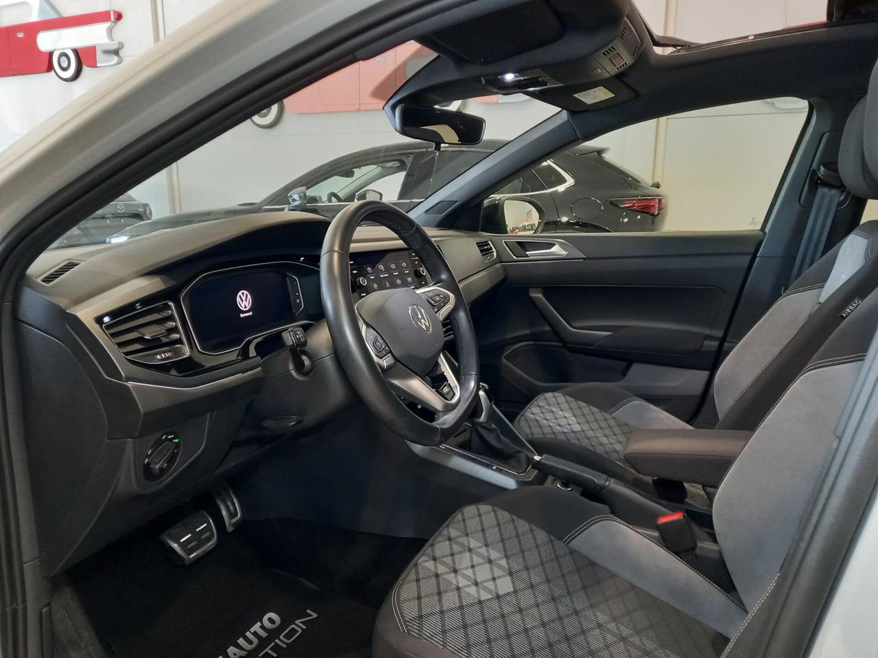 Volkswagen Taigo 1.0 TSI 110 CV DSG R-Line