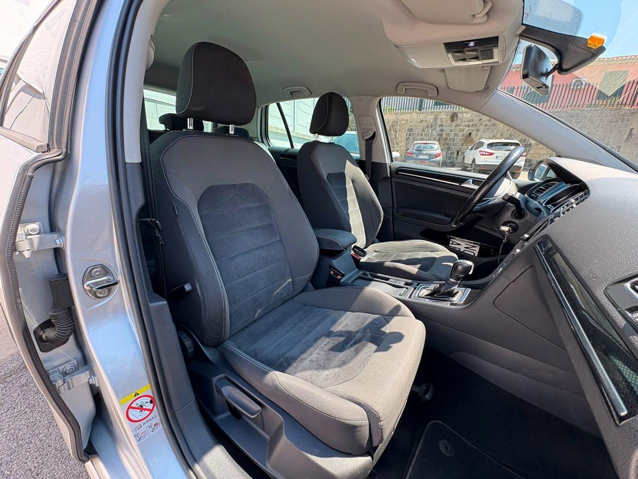 Volkswagen Golf 2.0 TDI DSG 5p. Highline BlueMotion Technology