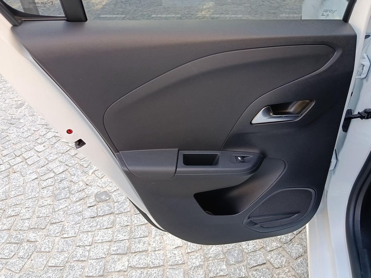 Opel Corsa 1.2 Desing&Tech GPL #6776