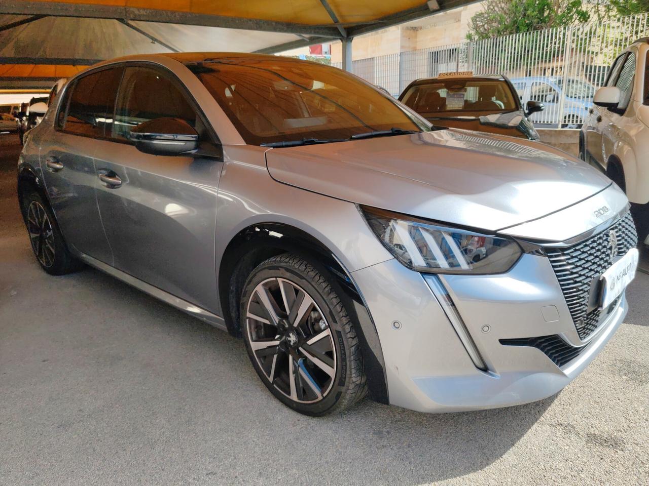 Peugeot 208 BlueHDi 100 S&S 5 porte GT Line