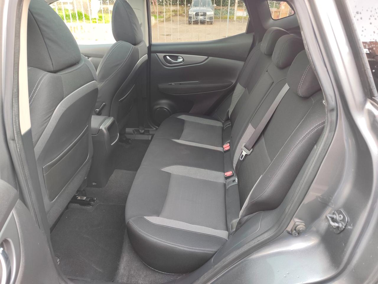 Nissan Qashqai 1.5 dCi 110cv TETTO E CAMERA