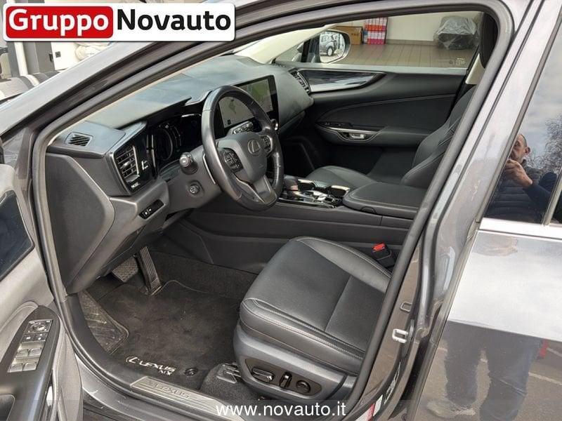 Lexus NX Hybrid Premium 4WD MY22