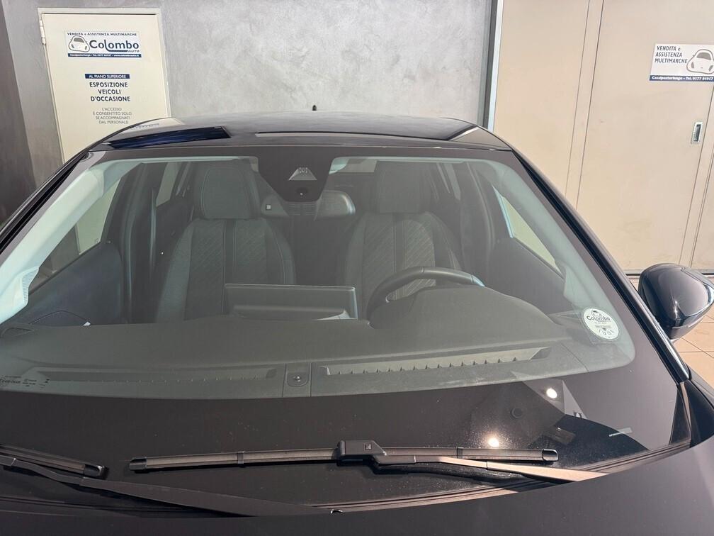 Peugeot 208 1.2 puretech Allure 100cv Led App conn 16" Neopat