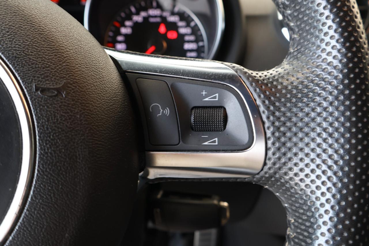 Audi TT Coupé 1.8 TFSI 160CV S-line