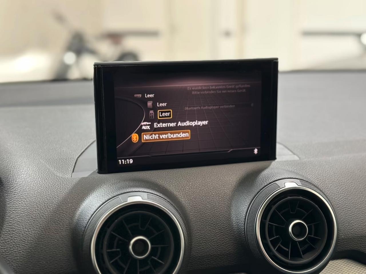 Audi Q2 30 TFSI S line Edition