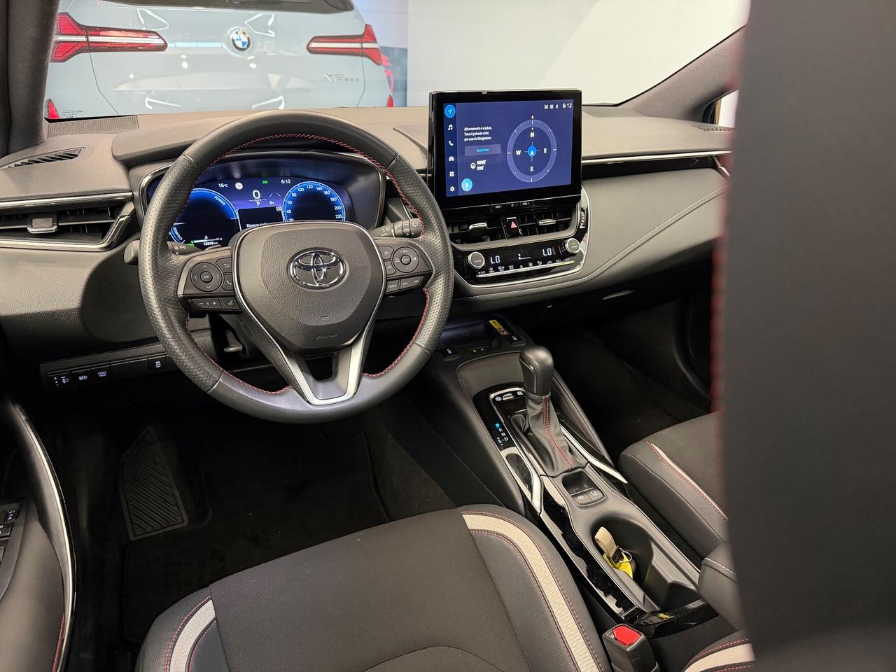 Toyota Corolla GR SPORT 2.0 Hybrid Bi-Tone