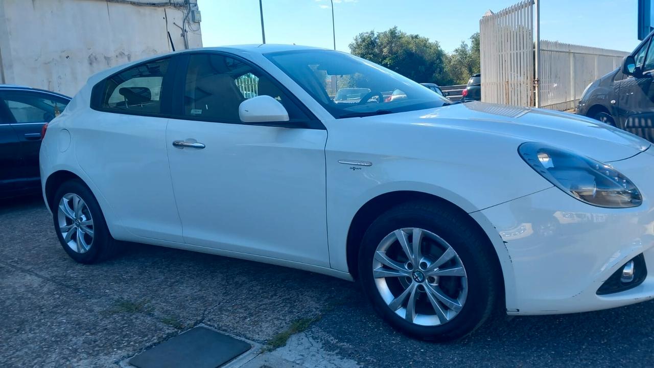 Alfa Romeo Giulietta 1.4 Turbo MultiAir TCT Distinctive