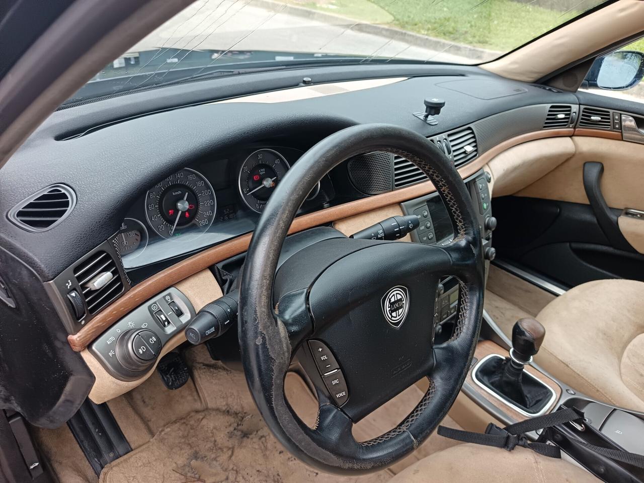 Lancia Thesis 2.4 JTD Executive 2002