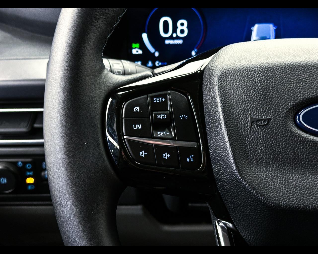 FORD Tourneo Custom 2ªs - Tourneo Custom 320 2.0 EcoBlue 170CV aut. AWD PC Titanium