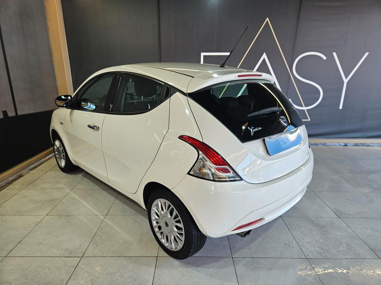 Lancia Ypsilon 1.2 Platinum 69cv E6