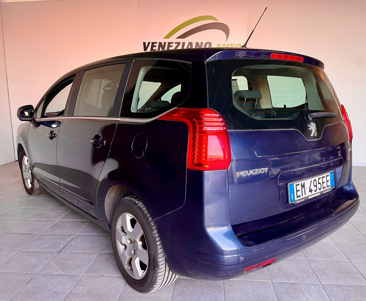 Peugeot 5008 1.6 HDi 112CV Business