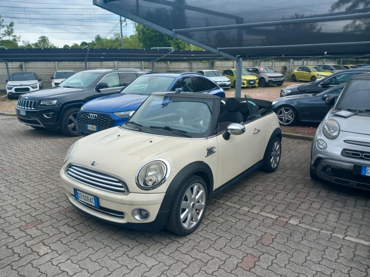 Mini Cooper 1.6 16V capri anno 2009