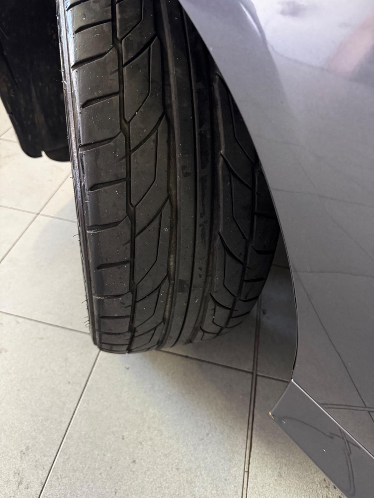 BMW 320D E90 MANUALE