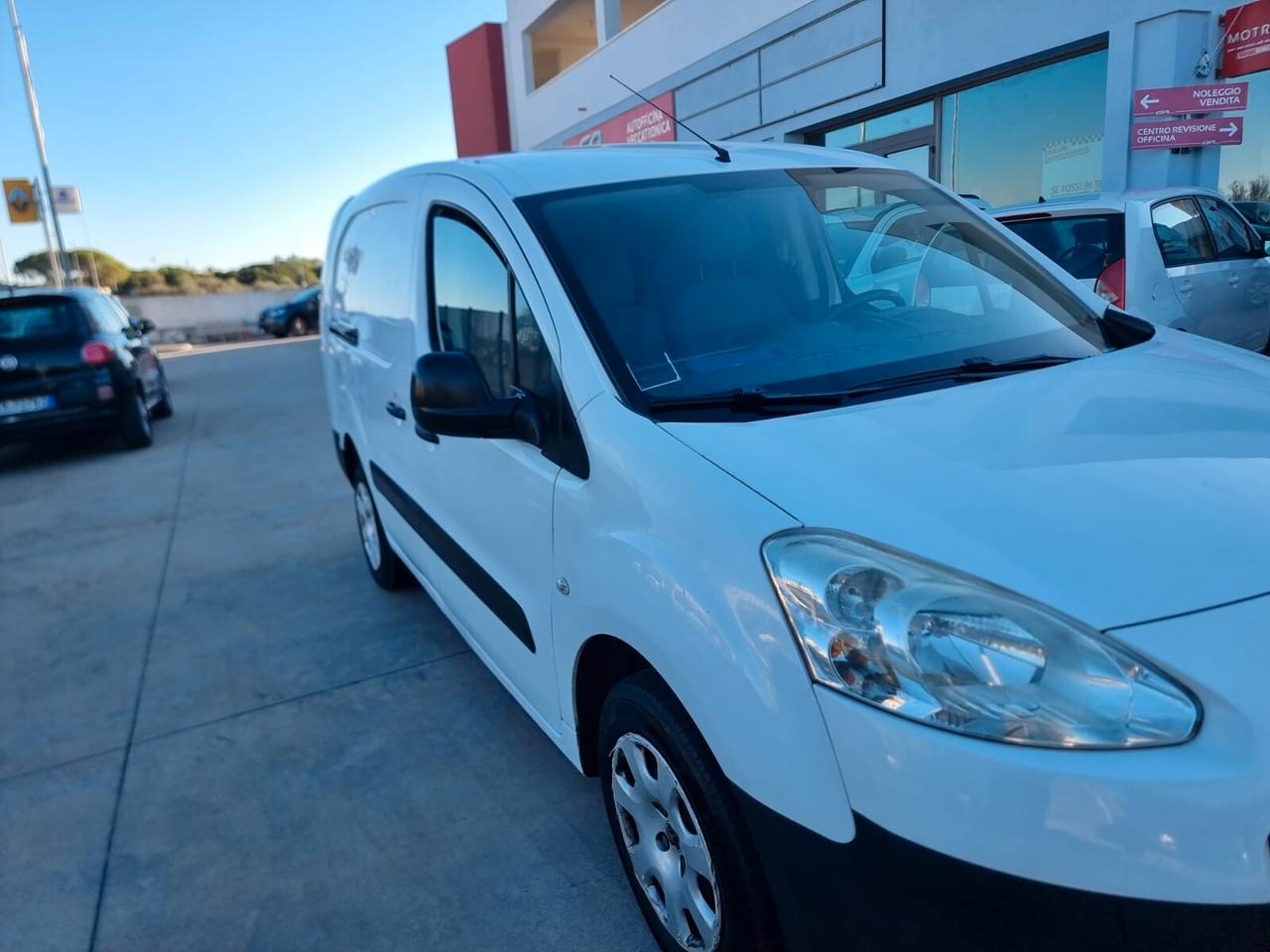 Peugeot PARTNER DIESEL PROLUNGATO MAXI 3 POSTI