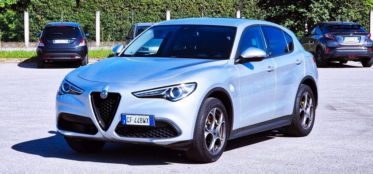 Alfa Romeo Stelvio 2.2 Turbodiesel 190 CV AT8 Q4 Executive