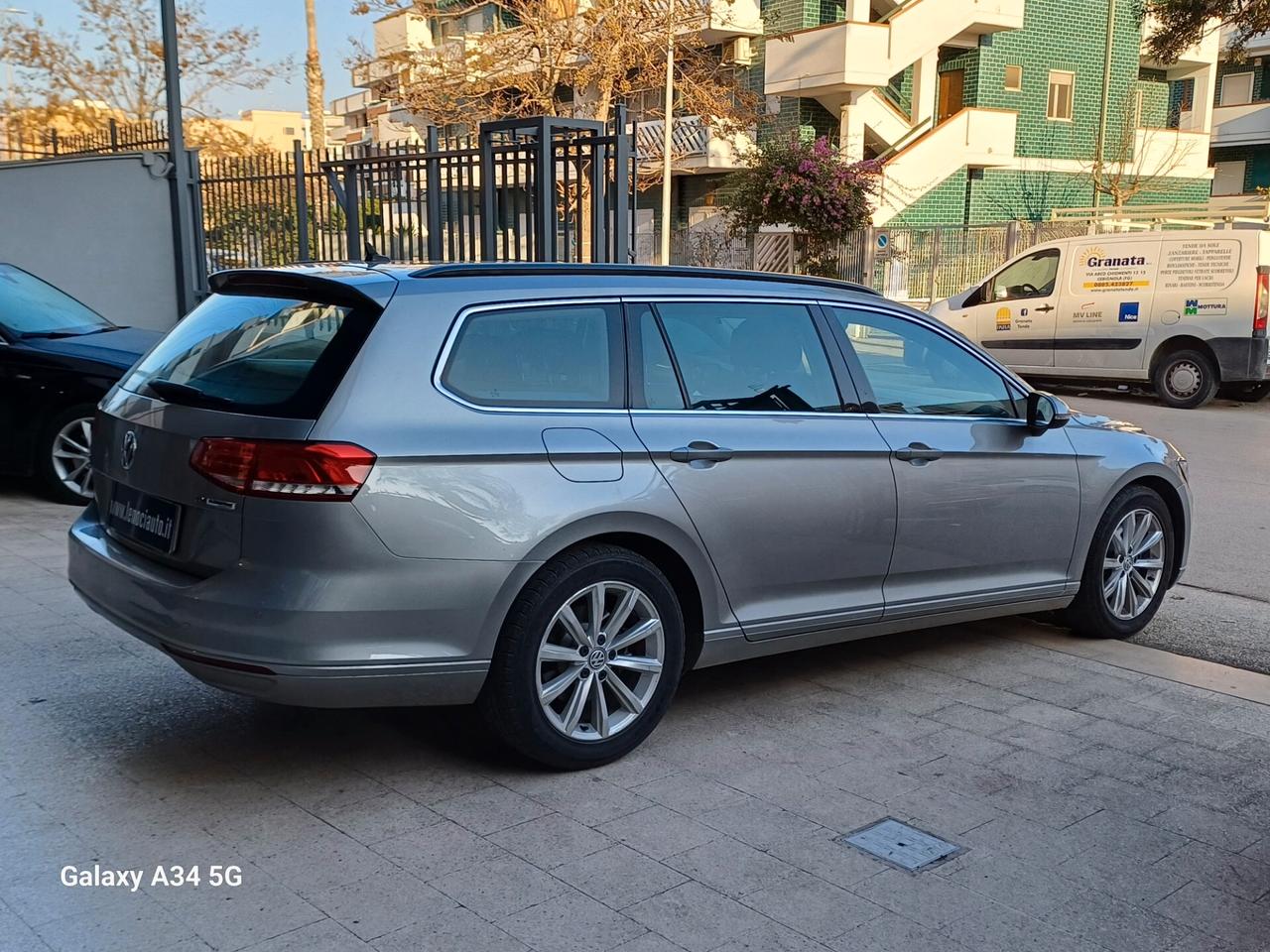 Volkswagen Passat Variant 1.6 TDI DSG Comfortline BlueMotion Tech.