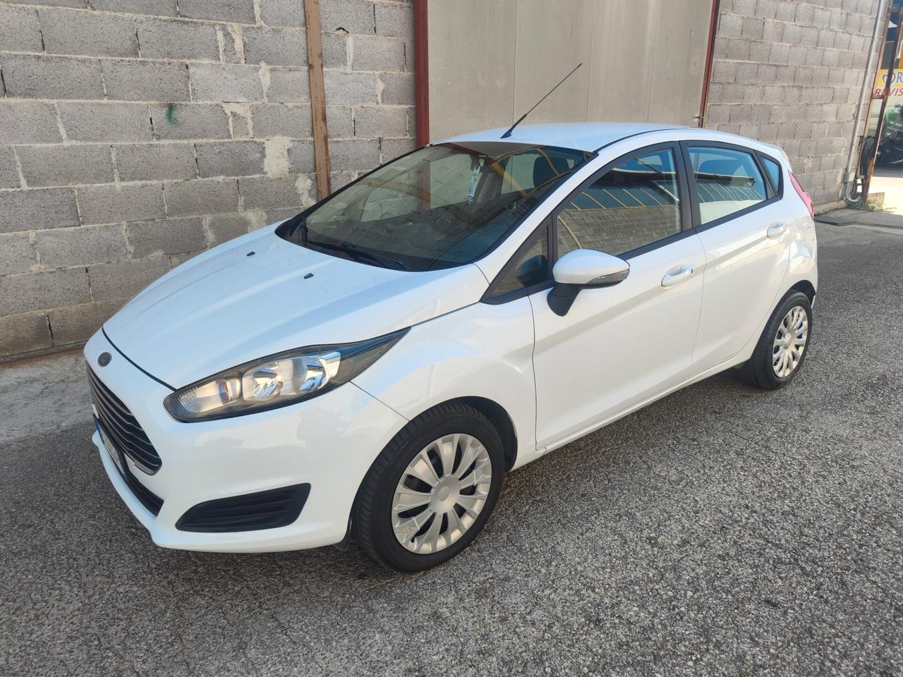 Ford Fiesta 1.4 5p. Bz.- GPL Titanium GPL APPENA RINNOVATO