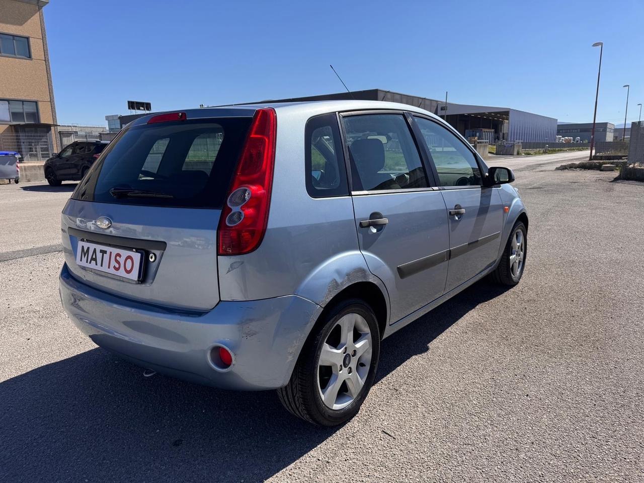 Ford Fiesta 1.2 16V 5p. Ghia km 144000