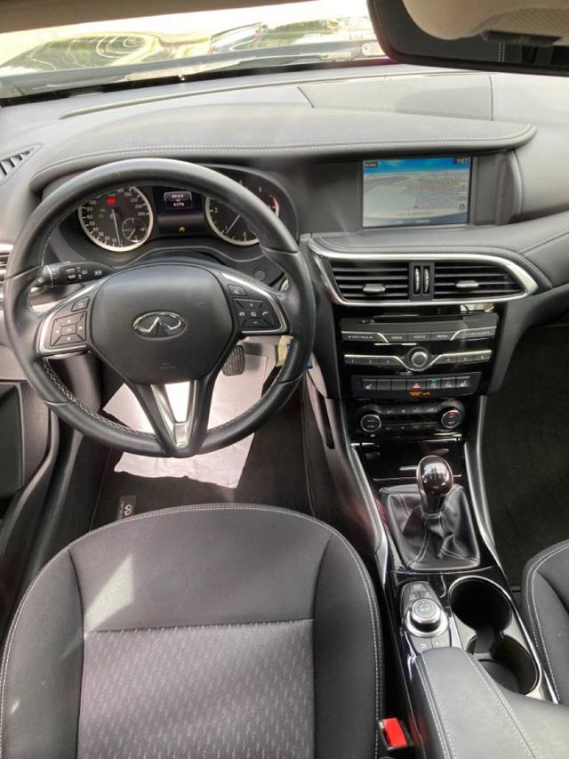 INFINITI Q30 1.5 diesel Business