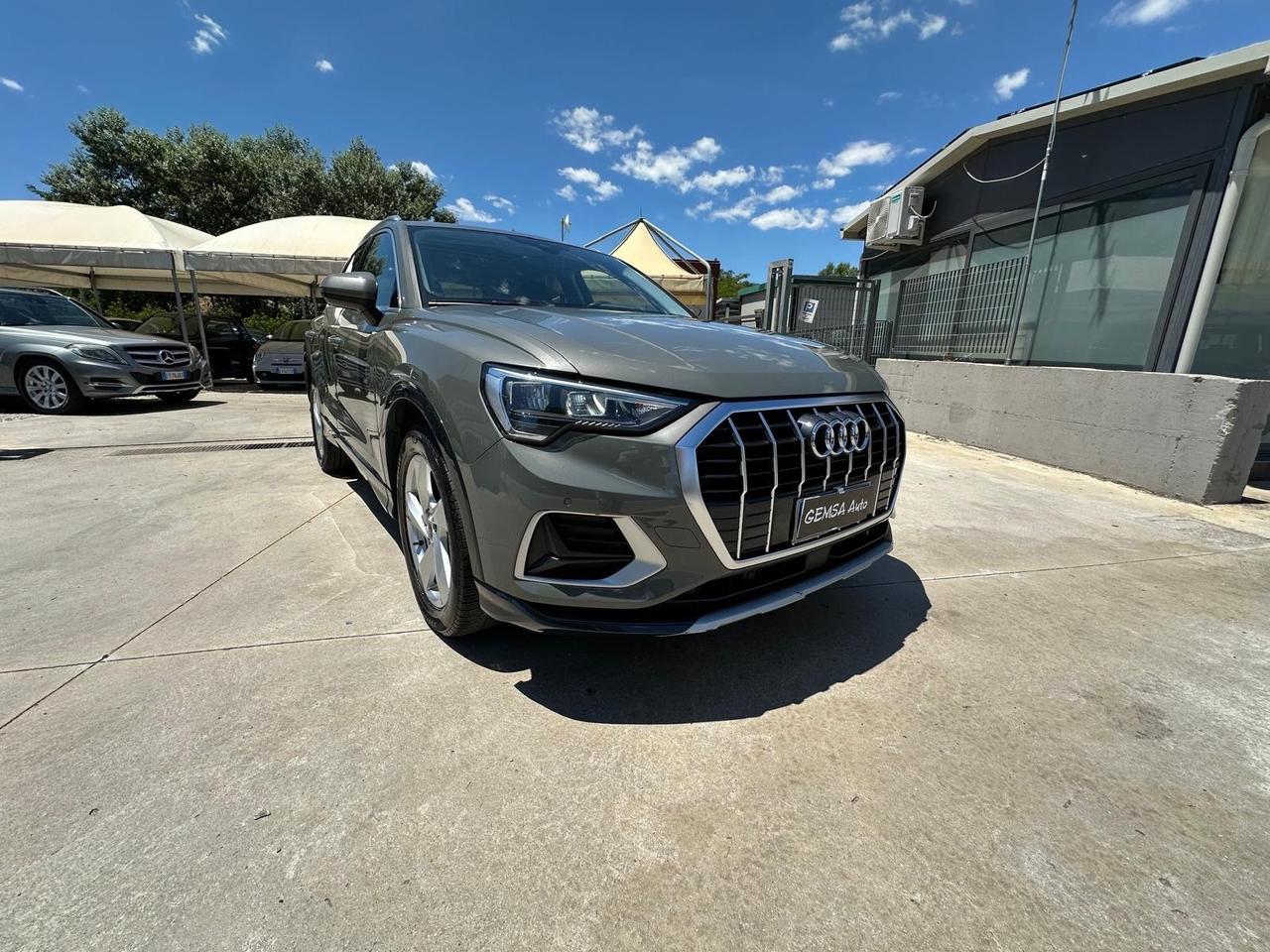 Audi Q3 35 TDI S tronic Business