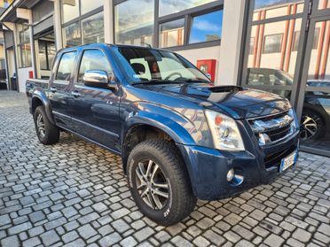 Isuzu D-Max 3.0 TD 4WD LS 5 posti - cambio automatico - gancio traino