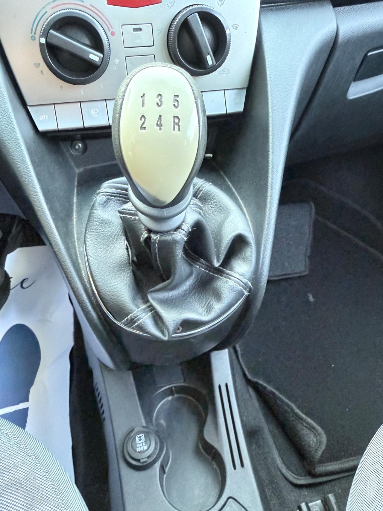 Lancia Ypsilon 1.2 Platino TETTO APRIBILE