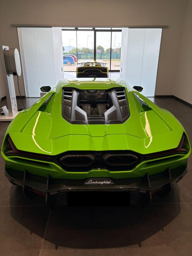 LAMBORGHINI Revuelto 6.5 V12 UFFICIALE ITALIA-SOLI 250KM