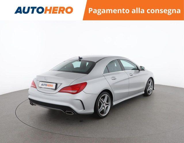 MERCEDES-BENZ CLA 200 Premium