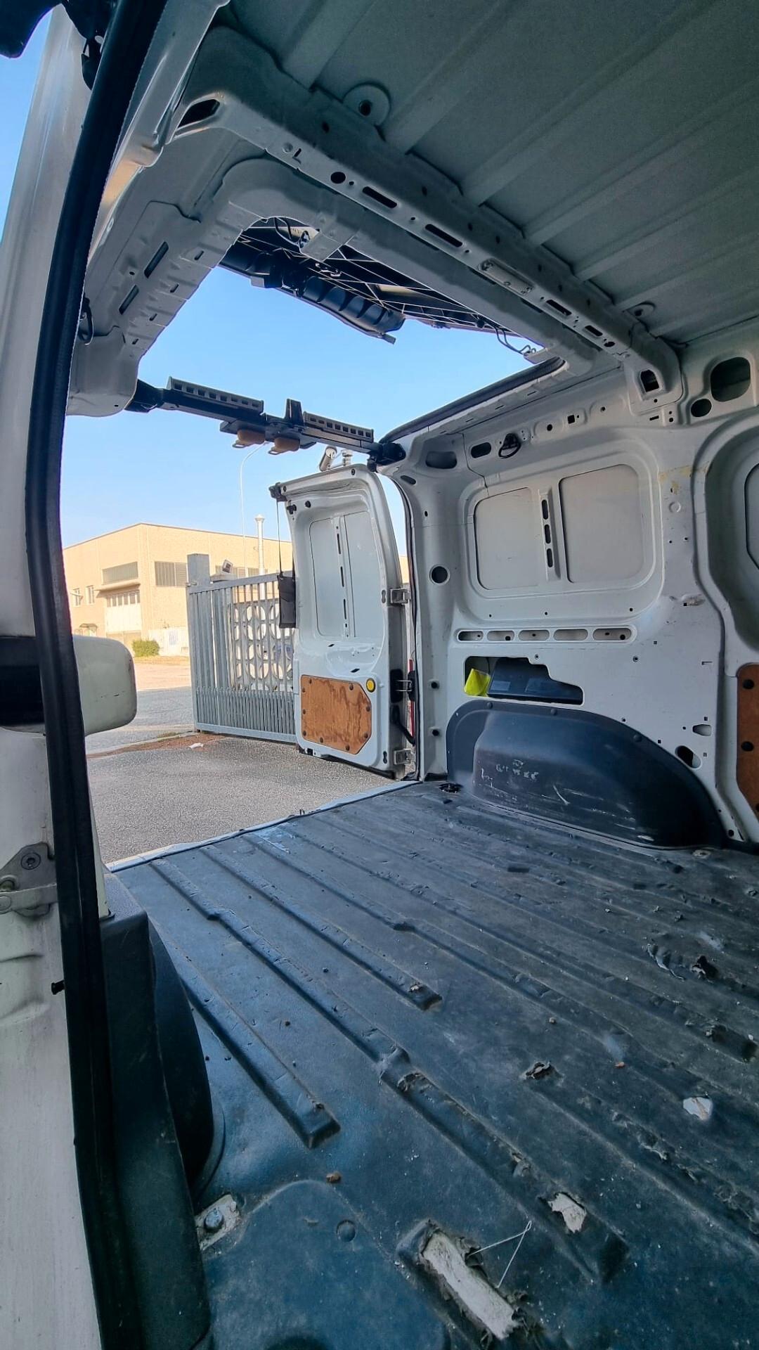 Ford Transit Connect 230L 1.8 TDCi