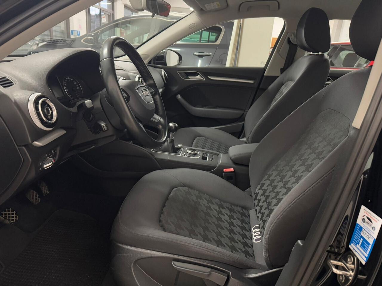 Audi A3 SPB 1.6 TDI clean diesel Ambition