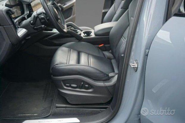 PORSCHE Cayenne Coup 3.0 V6 E-Hybrid +ACC+21"