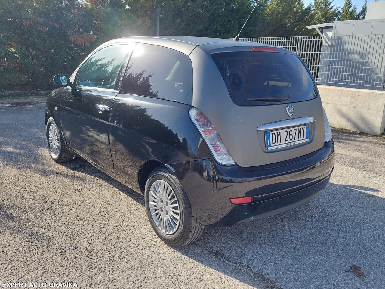 LANCIA YPSILON MOMO DESIGN 1.3MTJ IDEALE NEO PATEN