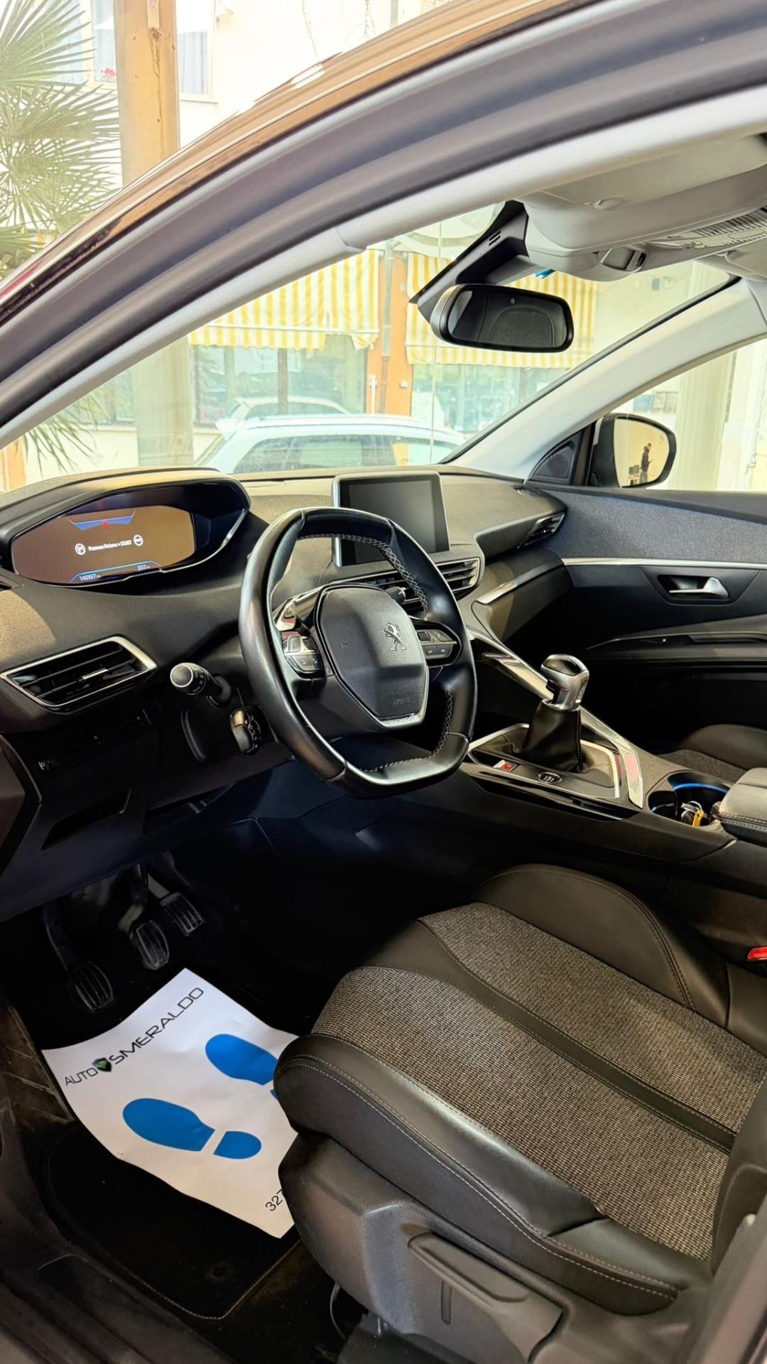 Peugeot 3008 BlueHDi 130 S&S Allure