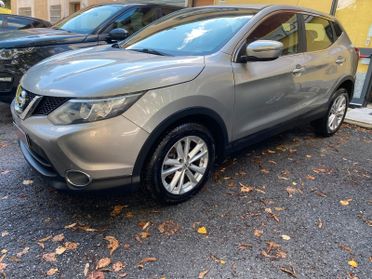 Nissan Qashqai 1.5 dCi Tekna GARANZIA 1 ANNO!