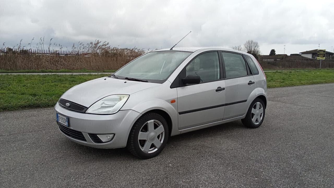 Ford Fiesta 1.2 16V benzina 5p.