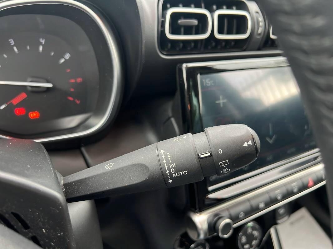 Citroen C3 Aircross 1.2 puretech Shine s&s 110cv Con NAVIGATORE