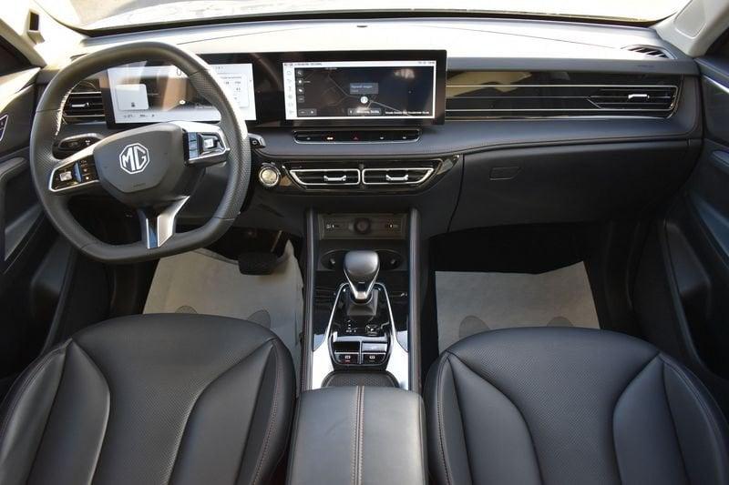 MG HS 1.5 T Luxury AT