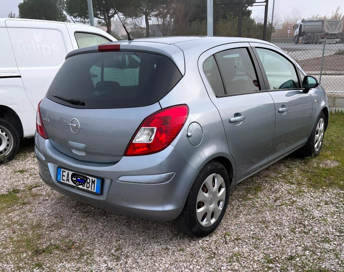 Opel Corsa 1.2 80CV 5 porte GPL-TECH Edition