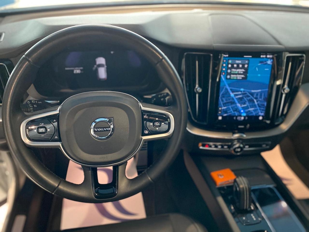 Volvo XC 60 XC60 B4 (d) AWD automatico Plus Dark