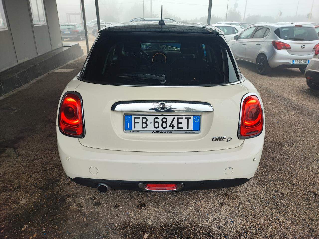 Mini 1.5 Cooper D Business XL 5 porte