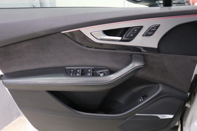 AUDI Q7 45 TDI quattro tiptronic Plus 48V MHEV S LINE